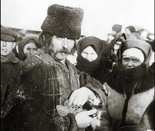 Русины на рынке. Район Рогатина. 1920